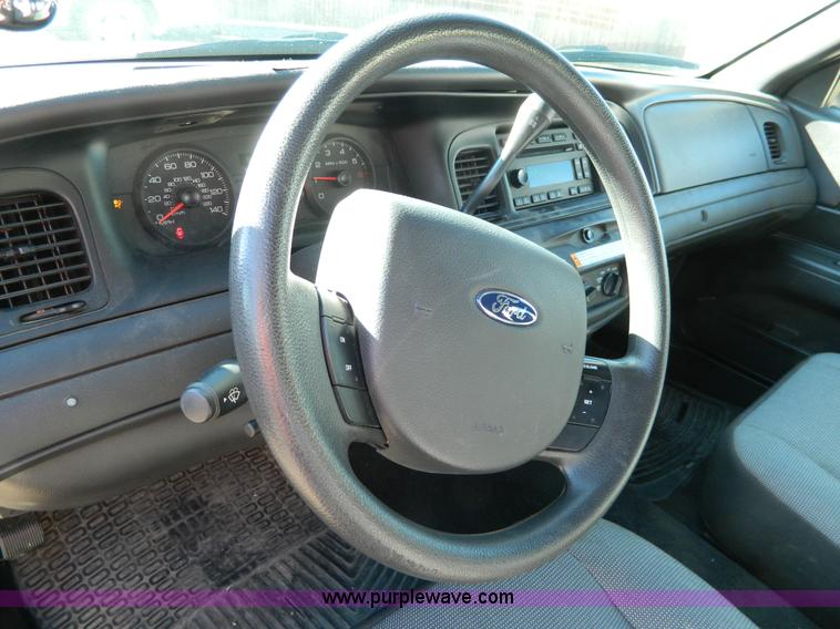 image for item D8856 2008 Ford Crown Victoria Police Interceptor