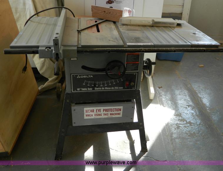 image for item E9351 Delta 10" table saw