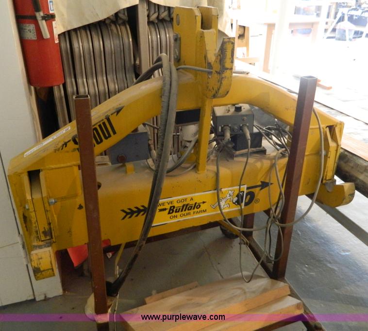 image for item E9352 Buffalo three point guidance system