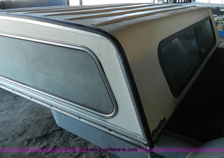 image for item E9353 Pickup topper