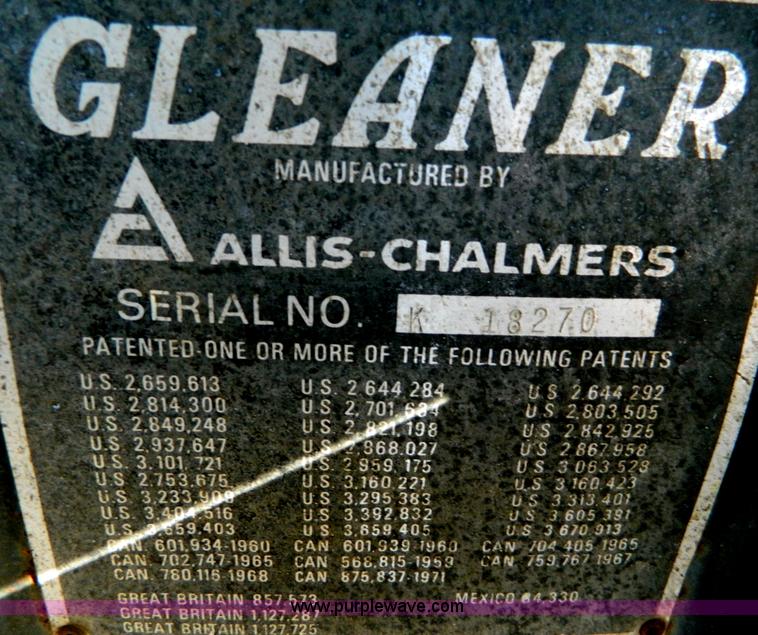 image for item E9357 Allis Chalmers Gleaner K combine