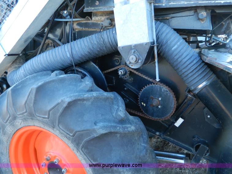 image for item E9358 Allis Chalmers Gleaner E combine