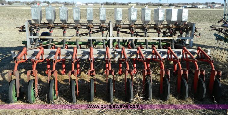 image for item E9361 10' hoe drill