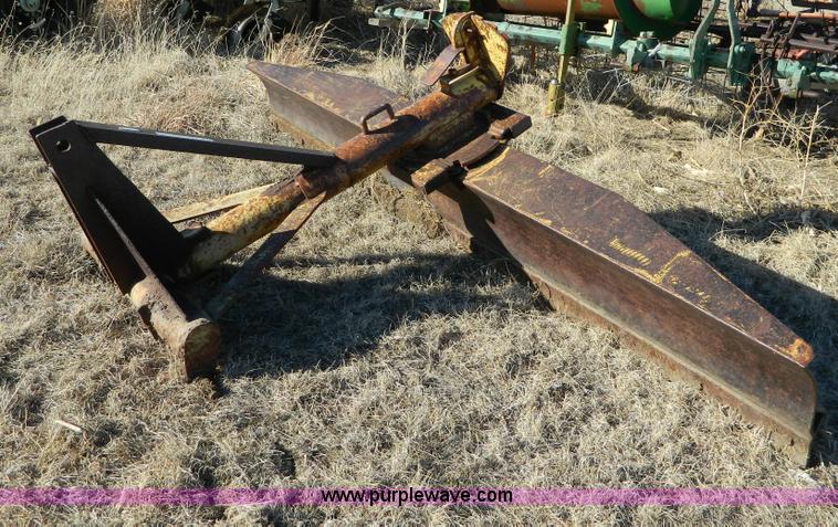 image for item E9362 7' three point back blade