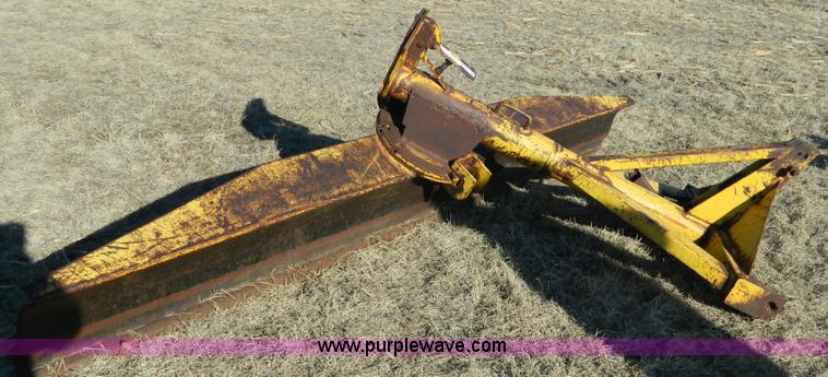 image for item E9363 7' three point back blade