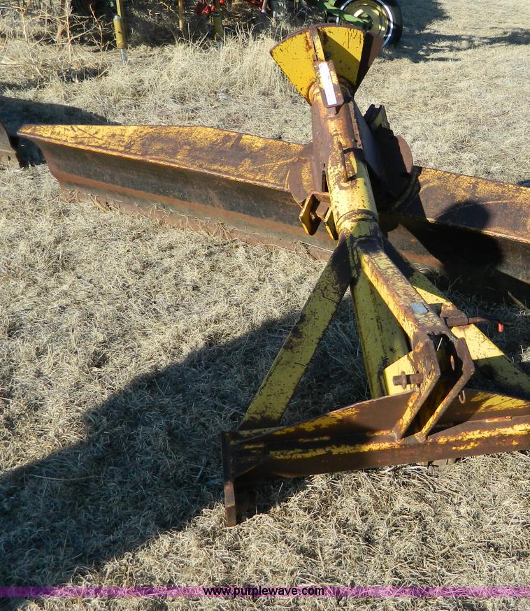 image for item E9363 7' three point back blade