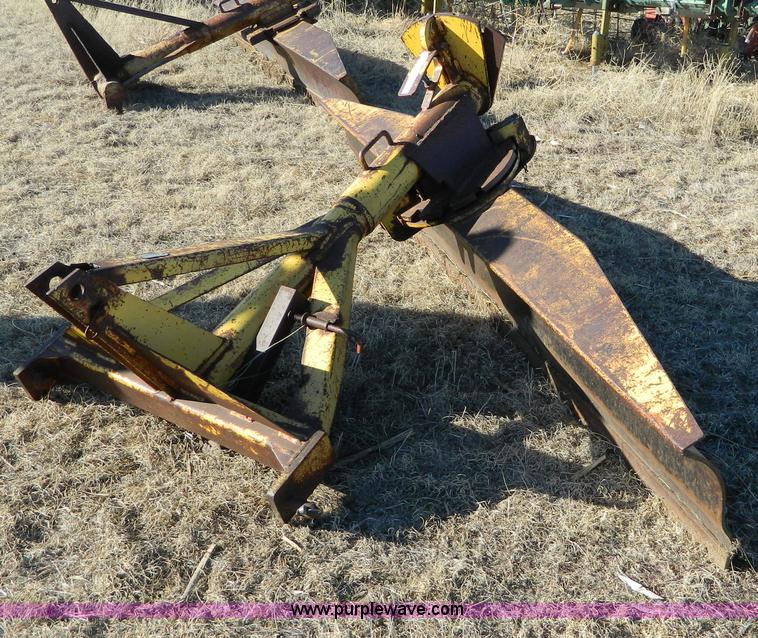 image for item E9363 7' three point back blade