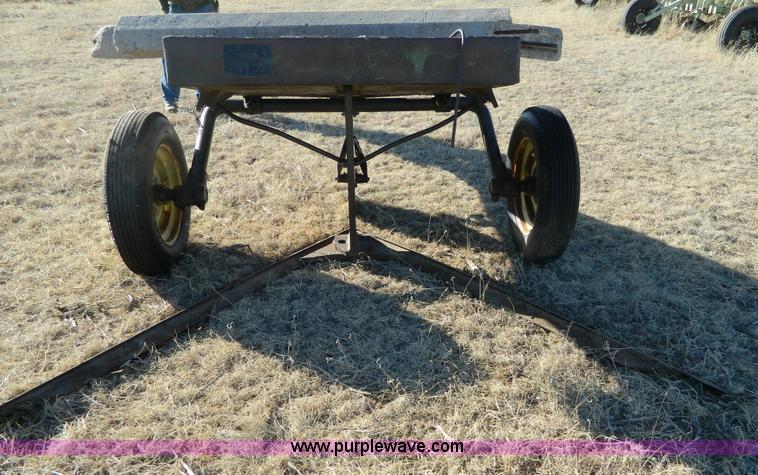 image for item E9364 Noble 7.5' single V-blade