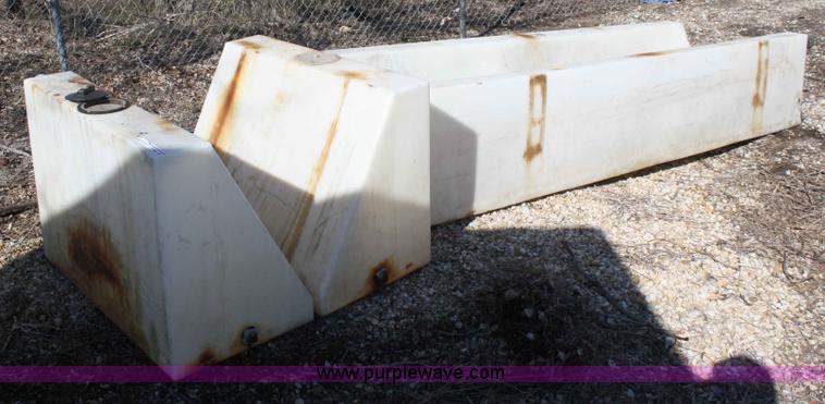 image for item H9681 (4) poly tanks