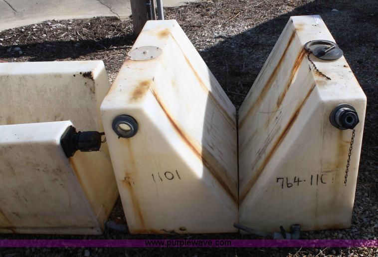 image for item H9681 (4) poly tanks