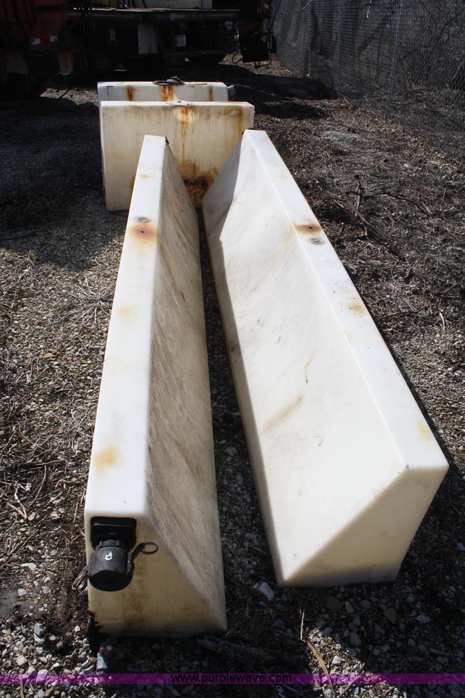 image for item H9681 (4) poly tanks