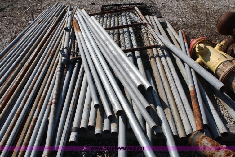 image for item H9682 Chain link fence