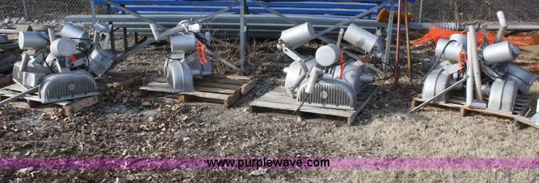 image for item H9693 (15) Widelite lights with brackets