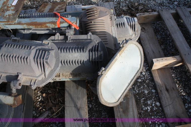 image for item H9694 (12) Quartzlite halogen flood lights