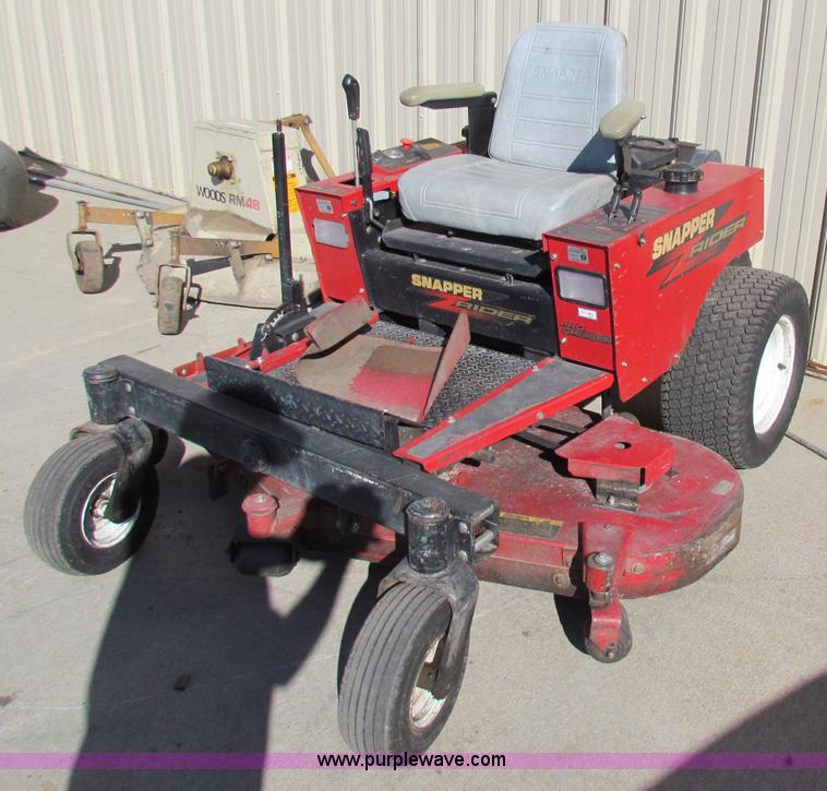 image for item I9656 1999 Snapper ZM 2500K lawn mower
