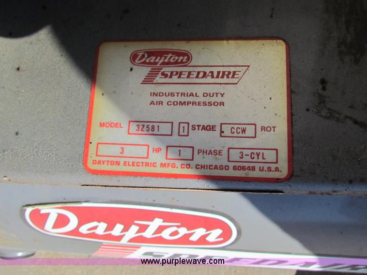 image for item I9658 Dayton Speedaire air compressor