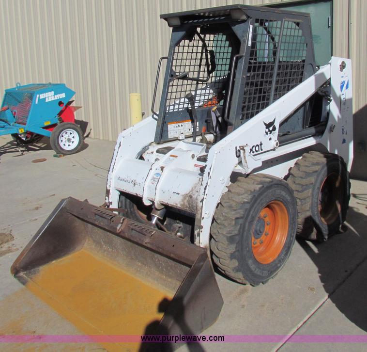 image for item I9660 Bobcat 753 skid steer