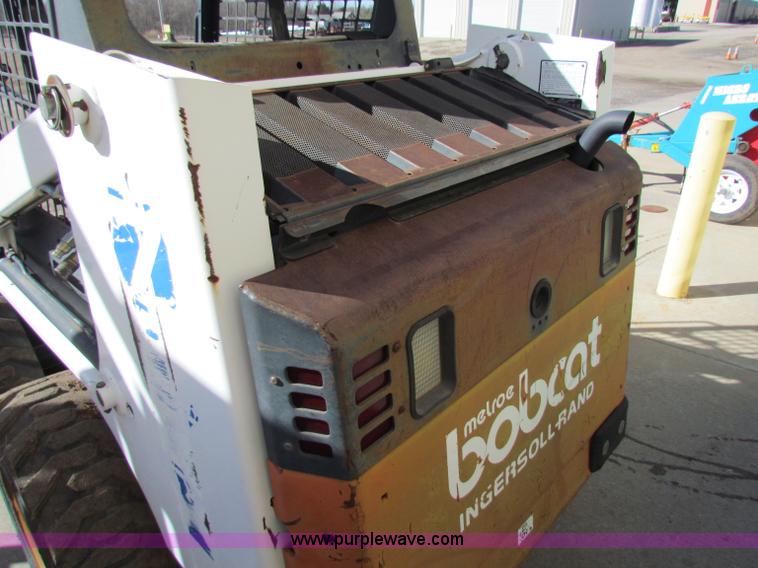 image for item I9660 Bobcat 753 skid steer