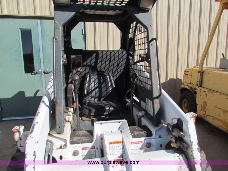 image for item I9660 Bobcat 753 skid steer