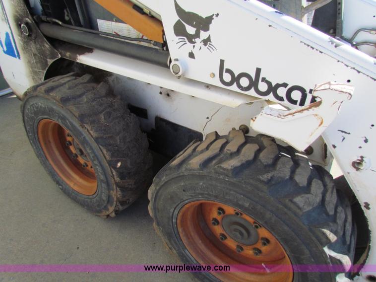 image for item I9660 Bobcat 753 skid steer