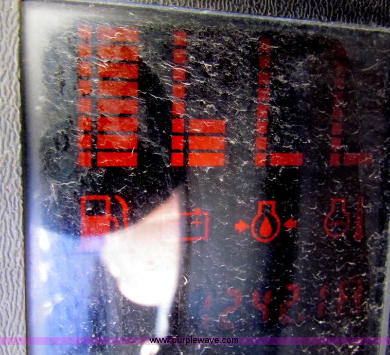 image for item I9660 Bobcat 753 skid steer