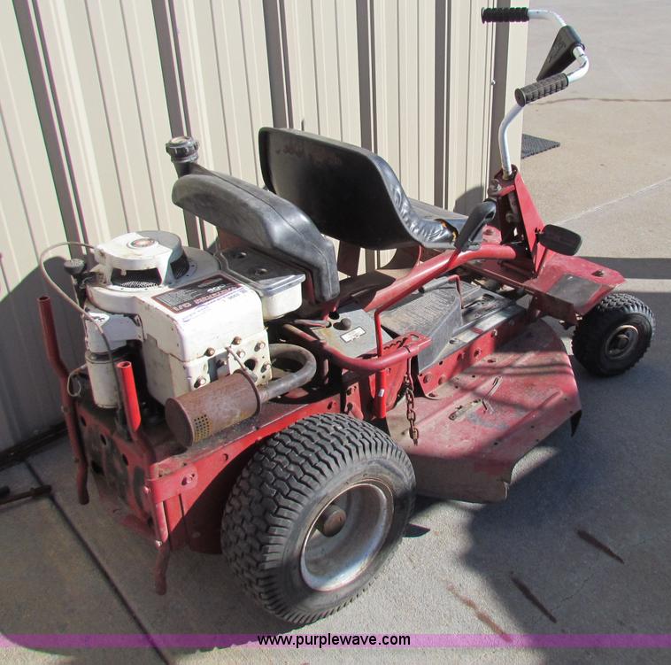 image for item I9662 Snapper lawn mower