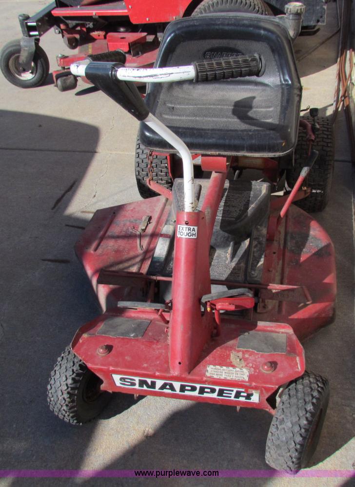 image for item I9662 Snapper lawn mower