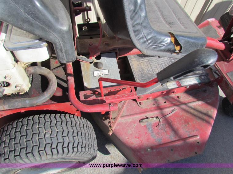 image for item I9662 Snapper lawn mower