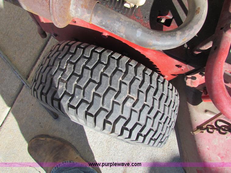 image for item I9662 Snapper lawn mower