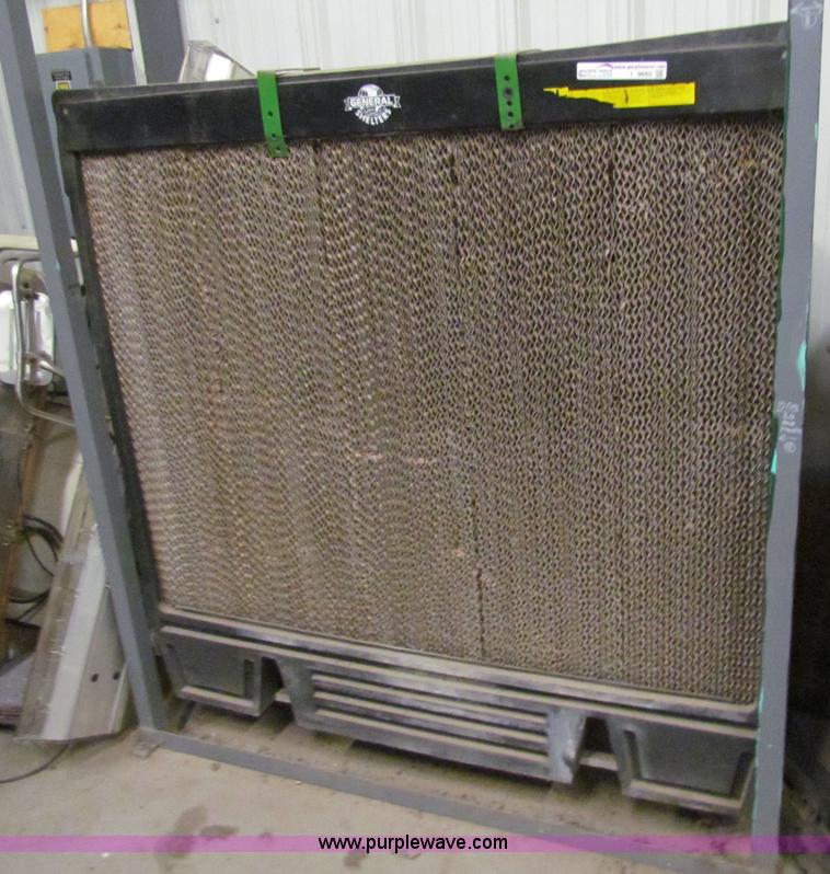 image for item I9665 Port-a-cool