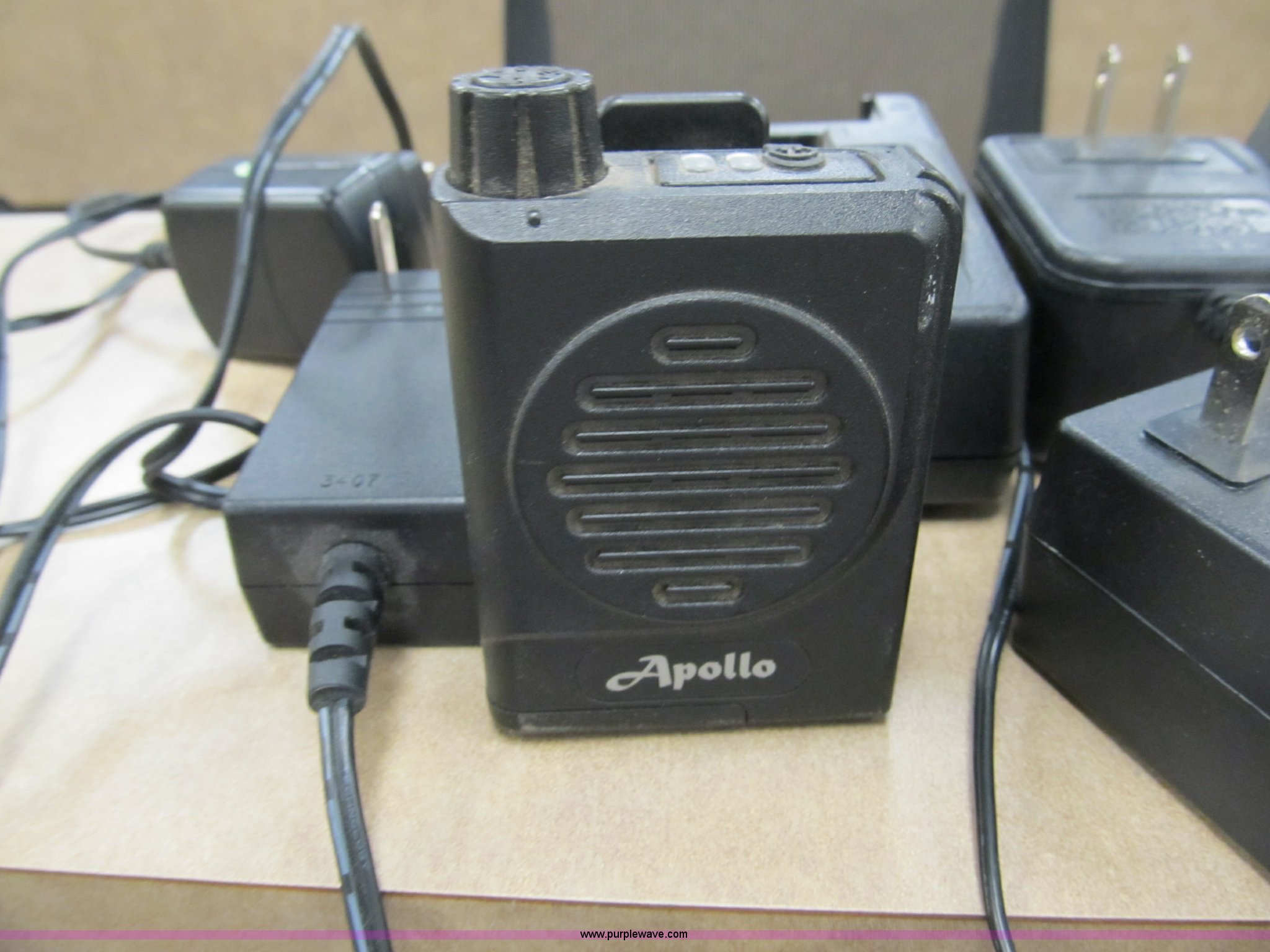 (10) Motorola pagers in Iowa City, IA Item A5427 sold Purple Wave