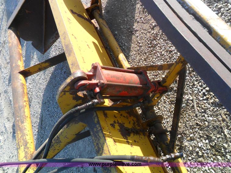 image for item A1901 Tucker 10' speed mower