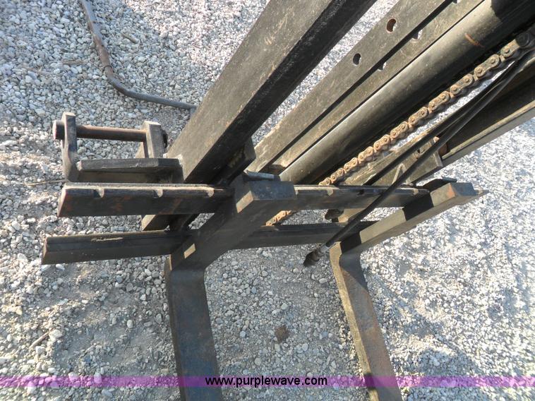 image for item A1914 Gnuse forklift