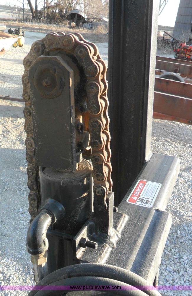 image for item A1914 Gnuse forklift