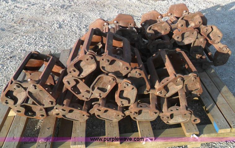 image for item A1917 Bobcat metal tracks