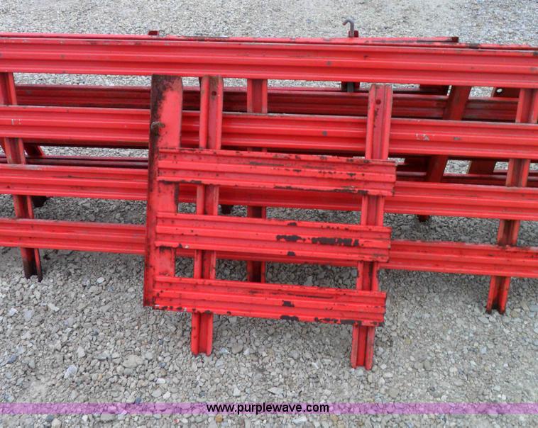 image for item A1931 1976 Ford L800 single axle straight truck