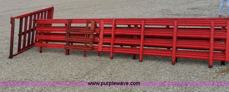 image for item A1931 1976 Ford L800 single axle straight truck