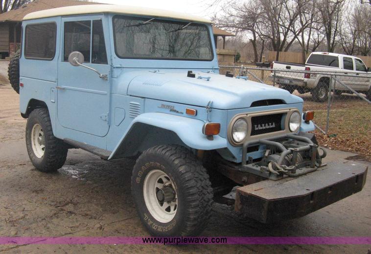 image for item A6056 1973 Toyota Land Cruiser
