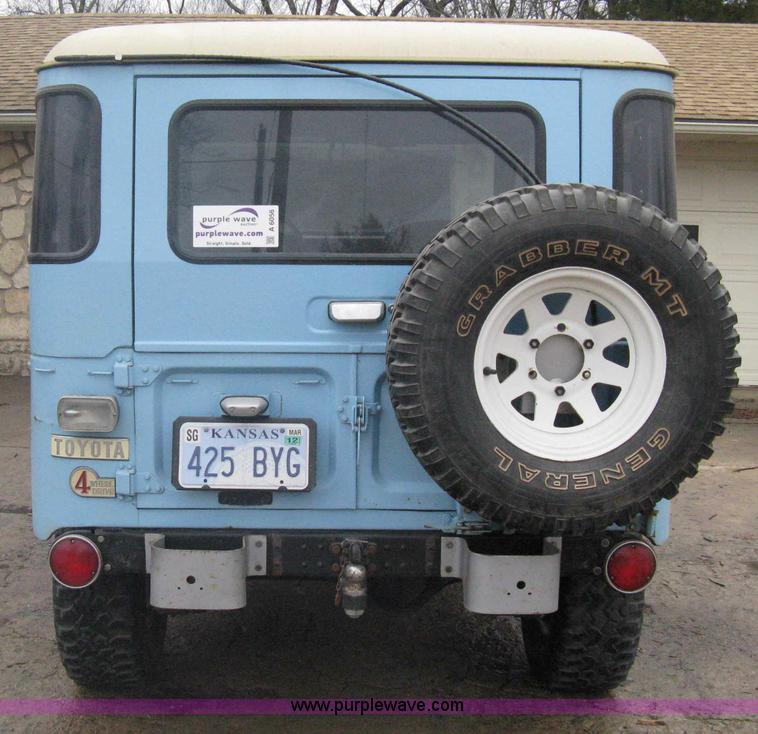 image for item A6056 1973 Toyota Land Cruiser