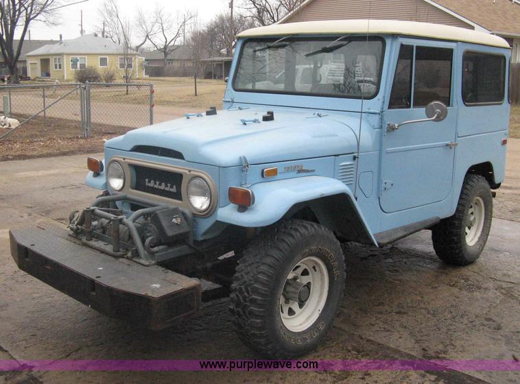 image for item A6056 1973 Toyota Land Cruiser