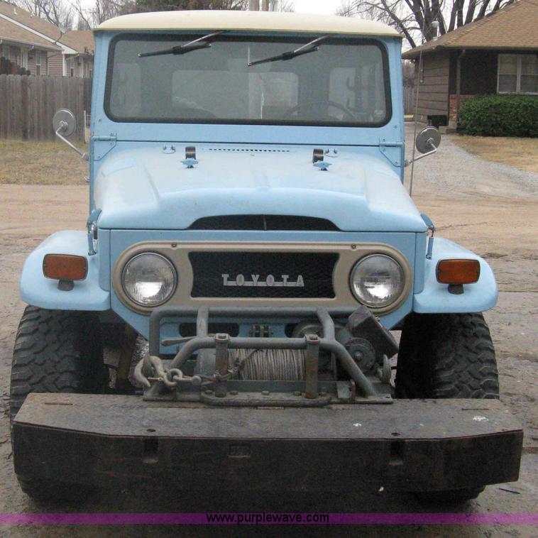image for item A6056 1973 Toyota Land Cruiser
