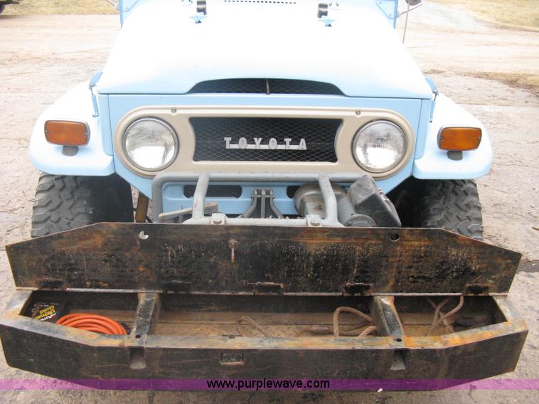 image for item A6056 1973 Toyota Land Cruiser