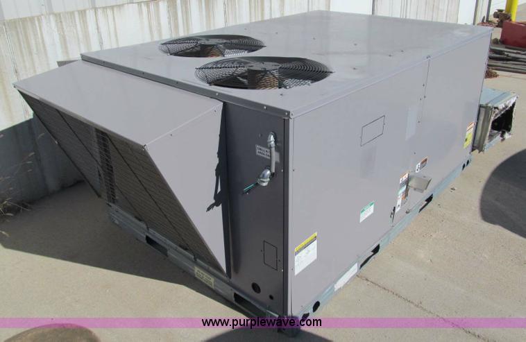 image for item A6754 Carrier industrial AC unit