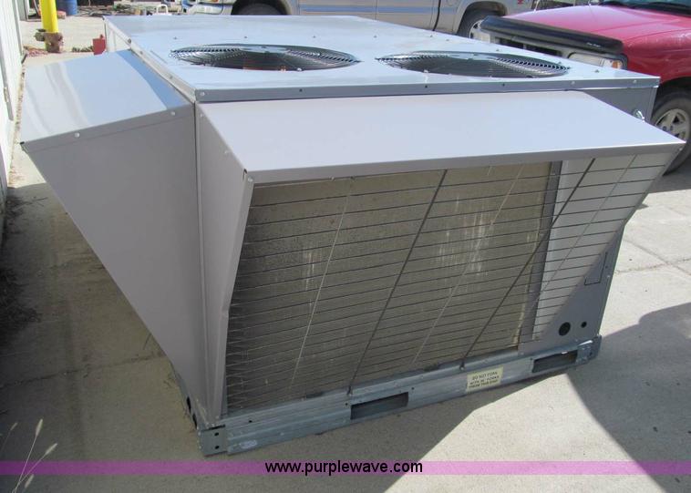 image for item A6754 Carrier industrial AC unit