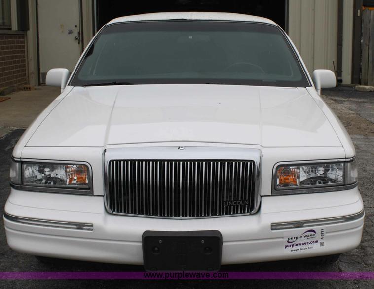 image for item A6771 1995 Lincoln Town Car Krystal Coach 120" stretch limousine