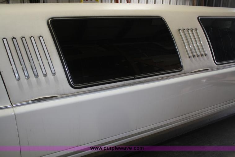 image for item A6771 1995 Lincoln Town Car Krystal Coach 120" stretch limousine