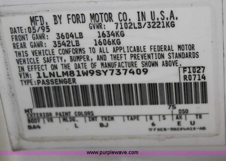 image for item A6771 1995 Lincoln Town Car Krystal Coach 120" stretch limousine