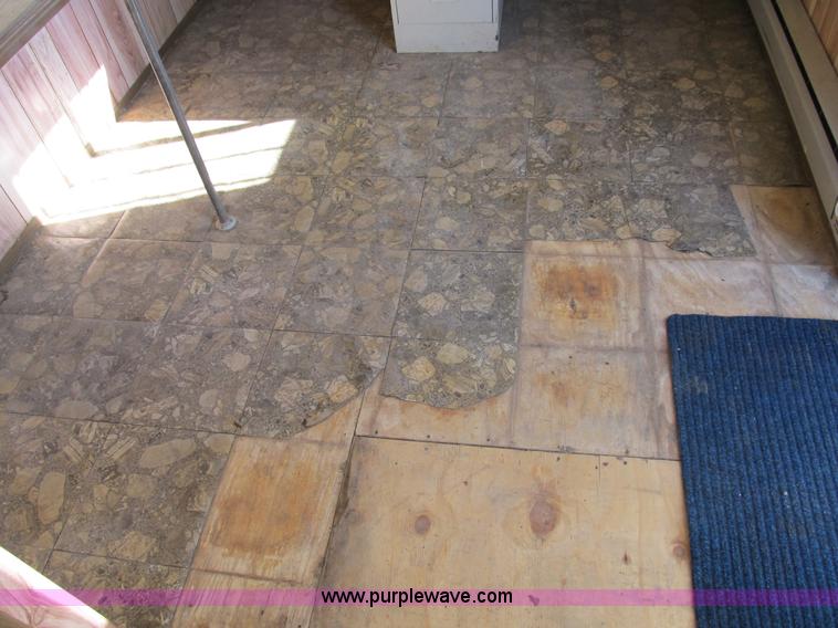 image for item B2597 1993 Office Dimension mobile office trailer