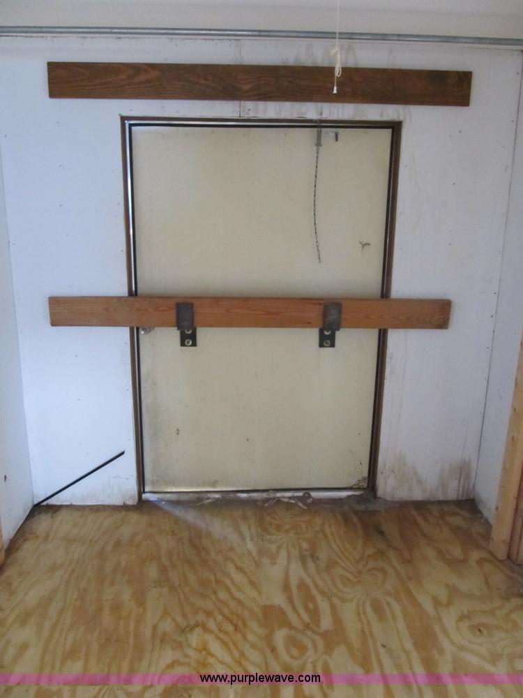 image for item B2598 1995 Office Dimension mobile office trailer