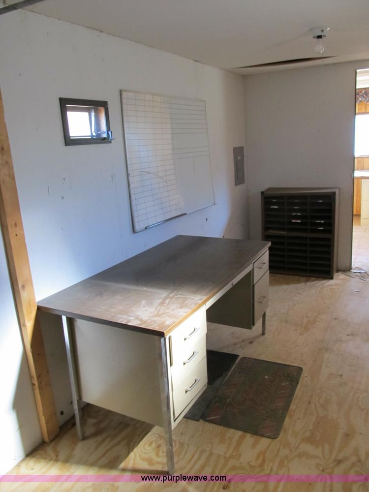 image for item B2598 1995 Office Dimension mobile office trailer